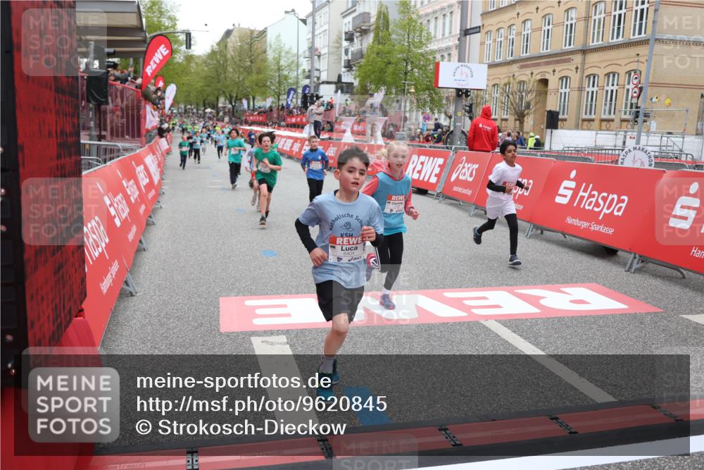 25.04.2026 - Das Zehntel Strokosch-Dieckow http://msf.ph/oto/9620845 25.04.2026 10:55:43 Ziel 5370, 5726, 5798, 5802, 5857, 6026, 6217, 6404, 6666, 6748, 7893, 7925 meine-sportfotos.de