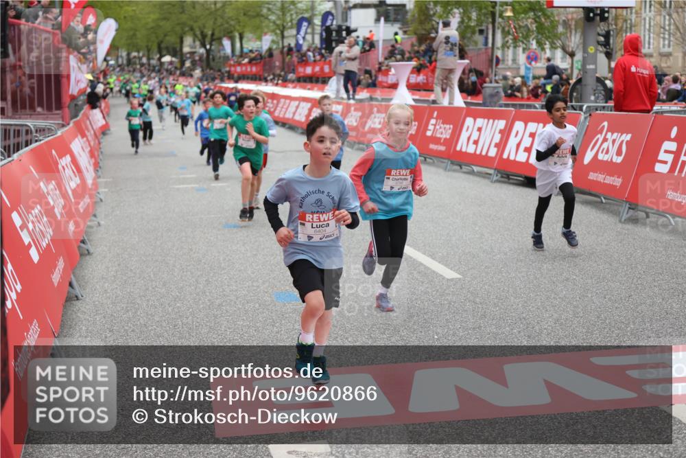 25.04.2026 - Das Zehntel Strokosch-Dieckow http://msf.ph/oto/9620866 25.04.2026 10:55:43 Ziel 5370, 5726, 5798, 5802, 5857, 6026, 6217, 6404, 6666, 6748, 7893, 7925 meine-sportfotos.de