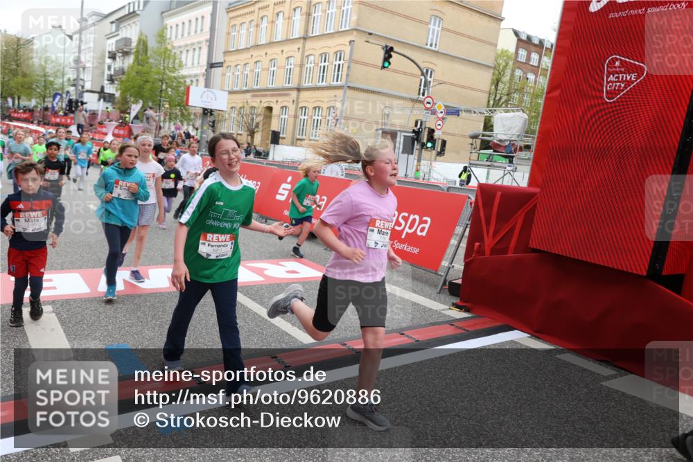 25.04.2026 - Das Zehntel Strokosch-Dieckow http://msf.ph/oto/9620886 25.04.2026 11:00:19 Ziel 5340, 5525, 5649, 5702, 5799, 5858, 5911, 5951, 5972, 6196, 6285, 6483, 6536, 6541, 6546, 6573, 6581, 6584, 6597, 6602, 6950, 6998, 7140, 7174, 7179, 7219, 7286, 7298, 7993 meine-sportfotos.de