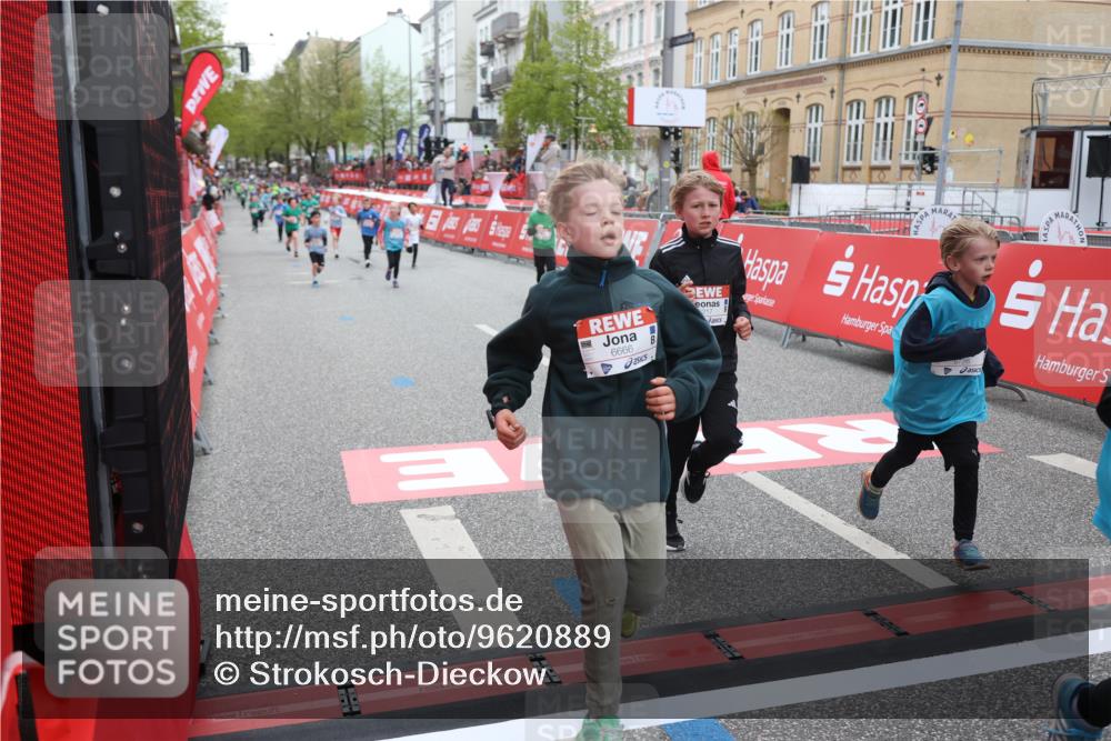 25.04.2026 - Das Zehntel Strokosch-Dieckow http://msf.ph/oto/9620889 25.04.2026 10:55:39 Ziel 5108, 5360, 5370, 5726, 5802, 5805, 6026, 6217, 6499, 6539, 6636, 6653, 6666, 6748, 7130, 7925 meine-sportfotos.de