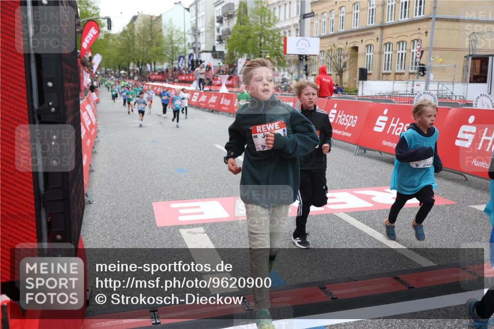 25.04.2026 - Das Zehntel Strokosch-Dieckow http://msf.ph/oto/9620900 25.04.2026 10:55:39 Ziel 5108, 5360, 5370, 5726, 5802, 5805, 6026, 6217, 6499, 6539, 6636, 6653, 6666, 6748, 7130, 7925 meine-sportfotos.de
