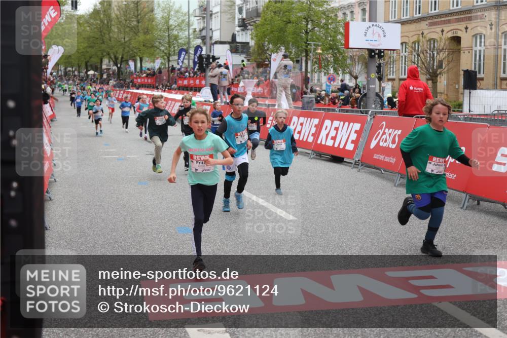 25.04.2026 - Das Zehntel Strokosch-Dieckow http://msf.ph/oto/9621124 25.04.2026 10:55:36 Ziel 5108, 5132, 5360, 5770, 5778, 5802, 5805, 6026, 6386, 6499, 6514, 6539, 6543, 6636, 6653, 6666, 6748, 7130, 7717, 7925 meine-sportfotos.de
