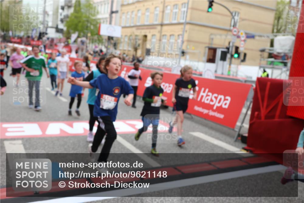 25.04.2026 - Das Zehntel Strokosch-Dieckow http://msf.ph/oto/9621148 25.04.2026 11:00:17 Ziel 5340, 5525, 5649, 5799, 5858, 5911, 5912, 5951, 5972, 6029, 6285, 6536, 6541, 6581, 6584, 6585, 6597, 6602, 6605, 6950, 7179, 7219, 7286, 7298, 7611 meine-sportfotos.de