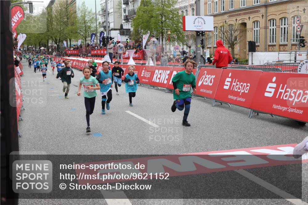 25.04.2026 - Das Zehntel Strokosch-Dieckow http://msf.ph/oto/9621152 25.04.2026 10:55:36 Ziel 5108, 5132, 5360, 5770, 5778, 5802, 5805, 6026, 6386, 6499, 6514, 6539, 6543, 6636, 6653, 6666, 6748, 7130, 7717, 7925 meine-sportfotos.de
