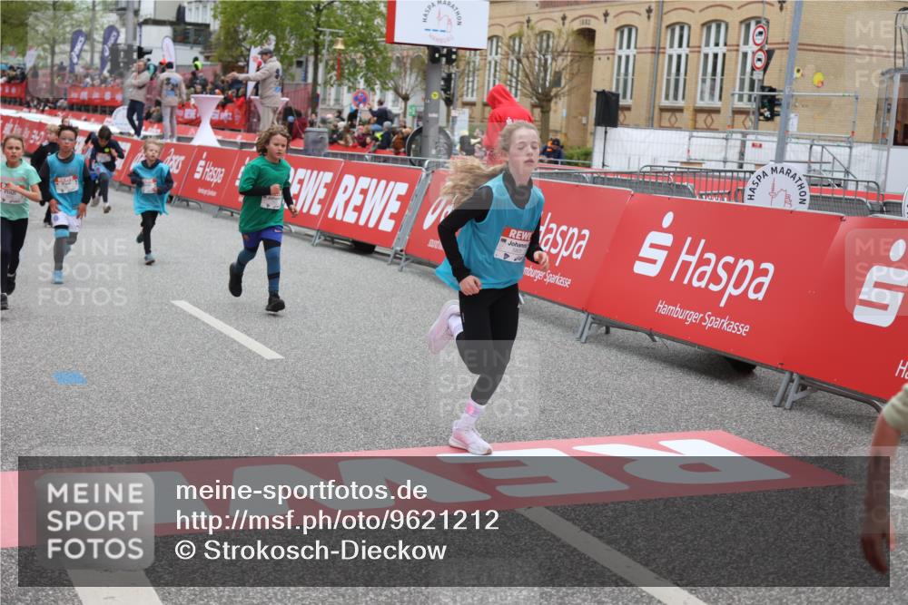 25.04.2026 - Das Zehntel Strokosch-Dieckow http://msf.ph/oto/9621212 25.04.2026 10:55:35 Ziel 5084, 5108, 5132, 5360, 5770, 5778, 5797, 5805, 6026, 6386, 6421, 6499, 6514, 6539, 6543, 6636, 6653, 7130, 7717, 7925 meine-sportfotos.de