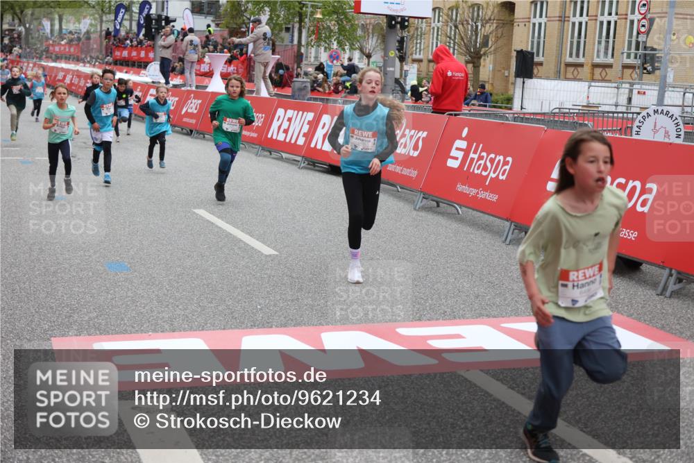 25.04.2026 - Das Zehntel Strokosch-Dieckow http://msf.ph/oto/9621234 25.04.2026 10:55:35 Ziel 5084, 5108, 5132, 5360, 5770, 5778, 5797, 5805, 6026, 6386, 6421, 6499, 6514, 6539, 6543, 6636, 6653, 7130, 7717, 7925 meine-sportfotos.de