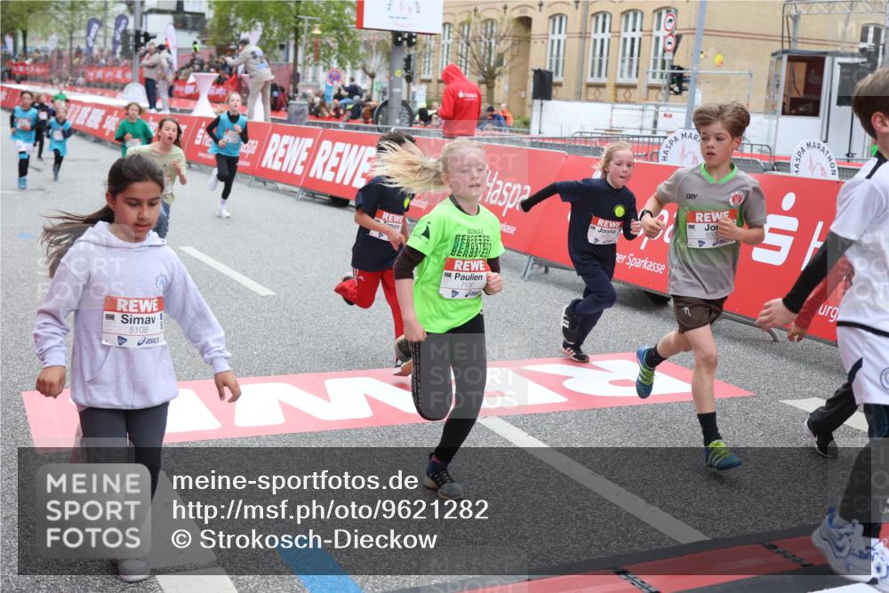 25.04.2026 - Das Zehntel Strokosch-Dieckow http://msf.ph/oto/9621282 25.04.2026 10:55:33 Ziel 5084, 5108, 5132, 5360, 5754, 5770, 5778, 5797, 5805, 6094, 6386, 6421, 6499, 6514, 6539, 6543, 6557, 6636, 6653, 7102, 7130, 7256, 7341, 7655, 7717, 7813, 7851, 8008 meine-sportfotos.de