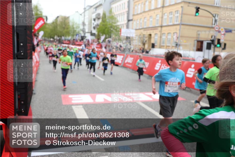 25.04.2026 - Das Zehntel Strokosch-Dieckow http://msf.ph/oto/9621308 25.04.2026 11:00:14 Ziel 5182, 5193, 5340, 5525, 5649, 5858, 5912, 5951, 6005, 6029, 6554, 6585, 6602, 6605, 6824, 6825, 6950, 7219, 7286, 7289, 7298, 7421, 7611 meine-sportfotos.de