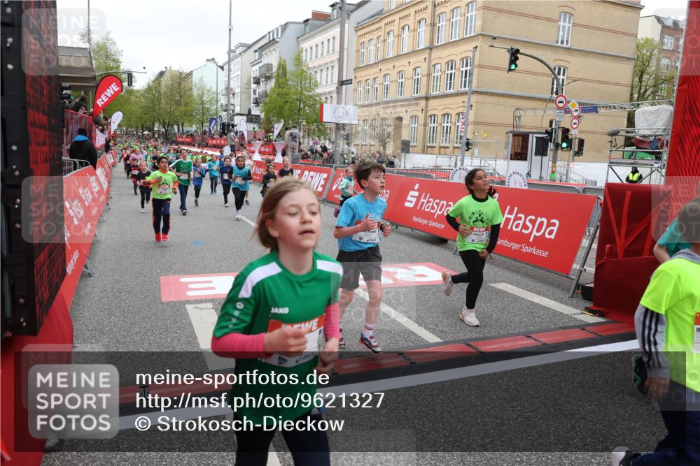 25.04.2026 - Das Zehntel Strokosch-Dieckow http://msf.ph/oto/9621327 25.04.2026 11:00:14 Ziel 5182, 5193, 5340, 5525, 5649, 5858, 5912, 5951, 6005, 6029, 6554, 6585, 6602, 6605, 6824, 6825, 6950, 7219, 7286, 7289, 7298, 7421, 7611 meine-sportfotos.de