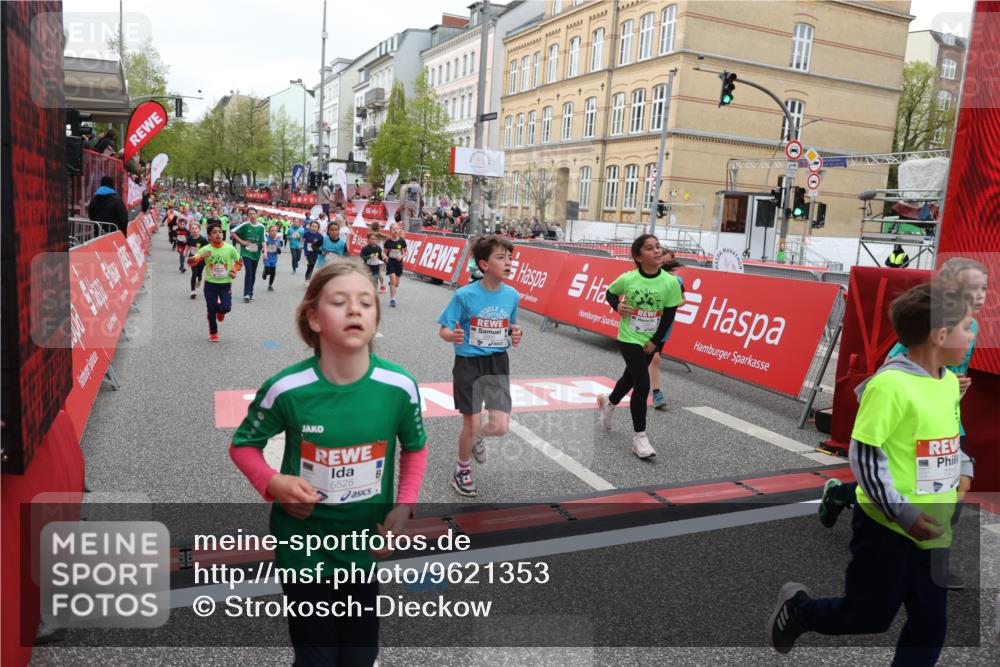 25.04.2026 - Das Zehntel Strokosch-Dieckow http://msf.ph/oto/9621353 25.04.2026 11:00:14 Ziel 5182, 5193, 5340, 5525, 5649, 5858, 5912, 5951, 6005, 6029, 6554, 6585, 6602, 6605, 6824, 6825, 6950, 7219, 7286, 7289, 7298, 7421, 7611 meine-sportfotos.de