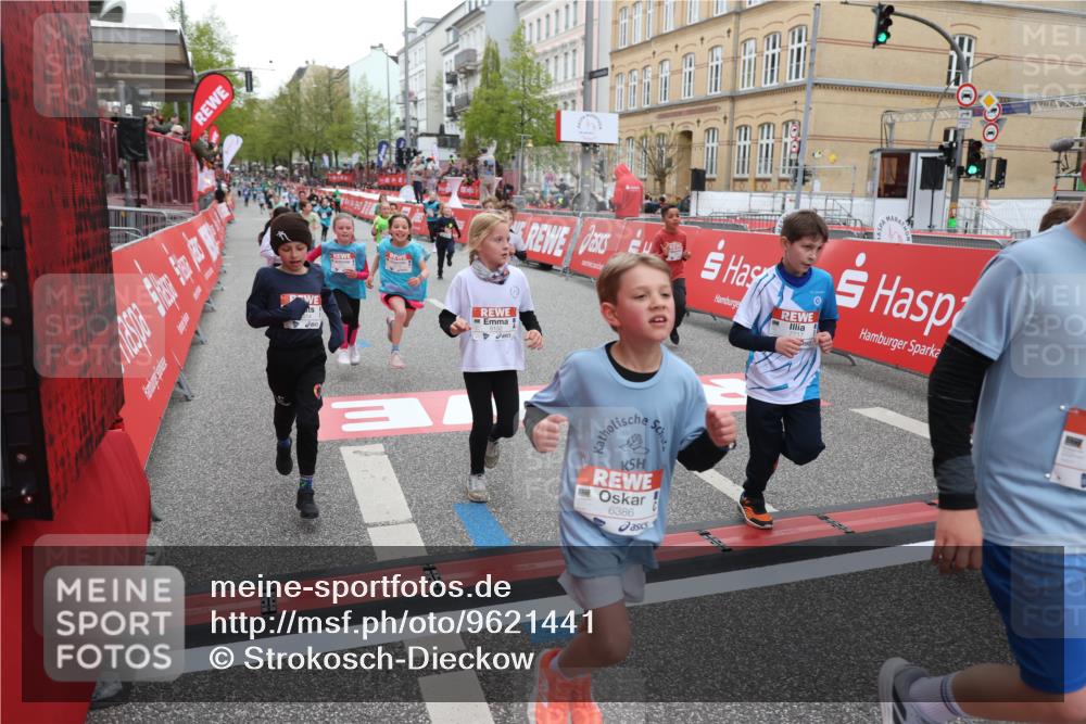25.04.2026 - Das Zehntel Strokosch-Dieckow http://msf.ph/oto/9621441 25.04.2026 10:55:31 Ziel 5059, 5084, 5108, 5132, 5252, 5360, 5754, 5770, 5778, 5797, 6094, 6386, 6421, 6514, 6539, 6543, 6557, 6636, 6653, 7102, 7130, 7256, 7341, 7655, 7717, 7813, 7851, 8008 meine-sportfotos.de
