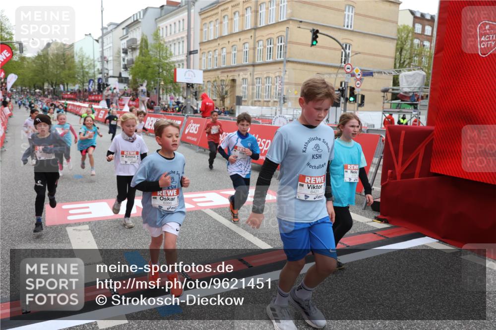 25.04.2026 - Das Zehntel Strokosch-Dieckow http://msf.ph/oto/9621451 25.04.2026 10:55:31 Ziel 5059, 5084, 5108, 5132, 5252, 5360, 5754, 5770, 5778, 5797, 6094, 6386, 6421, 6514, 6539, 6543, 6557, 6636, 6653, 7102, 7130, 7256, 7341, 7655, 7717, 7813, 7851, 8008 meine-sportfotos.de