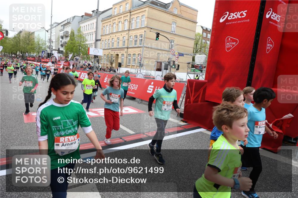 25.04.2026 - Das Zehntel Strokosch-Dieckow http://msf.ph/oto/9621499 25.04.2026 11:00:12 Ziel 5182, 5193, 5510, 5525, 5649, 5817, 5858, 5912, 5916, 6005, 6029, 6063, 6554, 6585, 6602, 6605, 6824, 6825, 6911, 6950, 7219, 7289, 7298, 7421, 7611 meine-sportfotos.de
