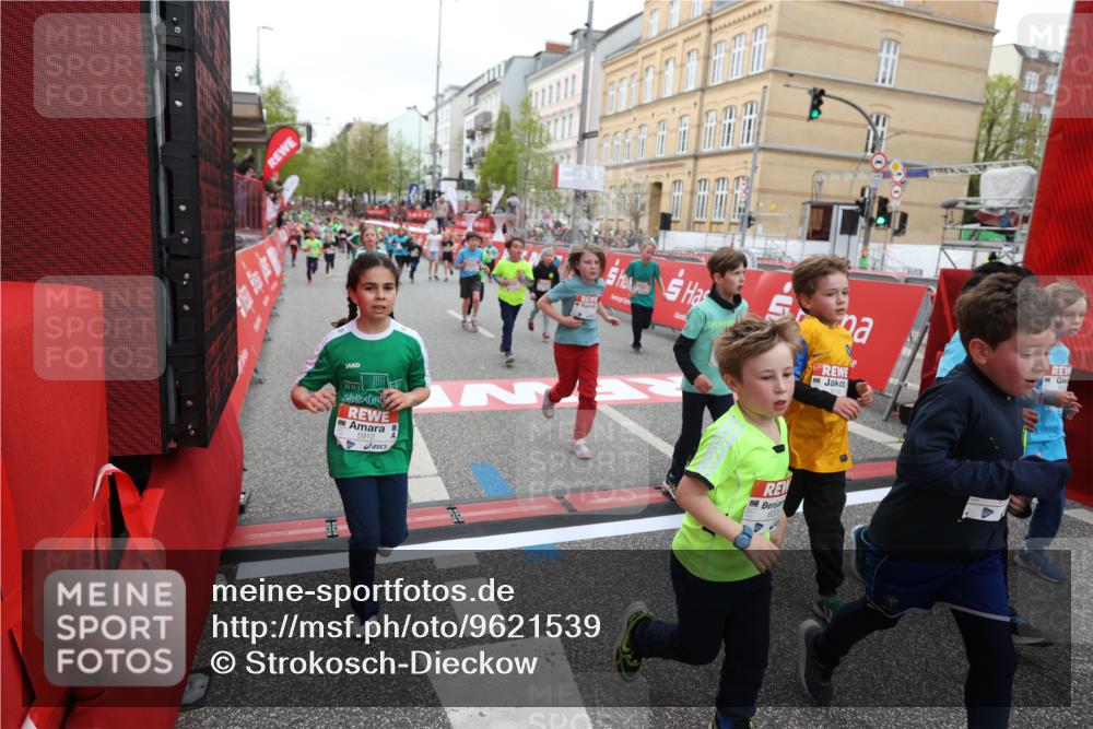 25.04.2026 - Das Zehntel Strokosch-Dieckow http://msf.ph/oto/9621539 25.04.2026 11:00:12 Ziel 5182, 5193, 5510, 5525, 5649, 5817, 5858, 5912, 5916, 6005, 6029, 6063, 6554, 6585, 6602, 6605, 6824, 6825, 6911, 6950, 7219, 7289, 7298, 7421, 7611 meine-sportfotos.de