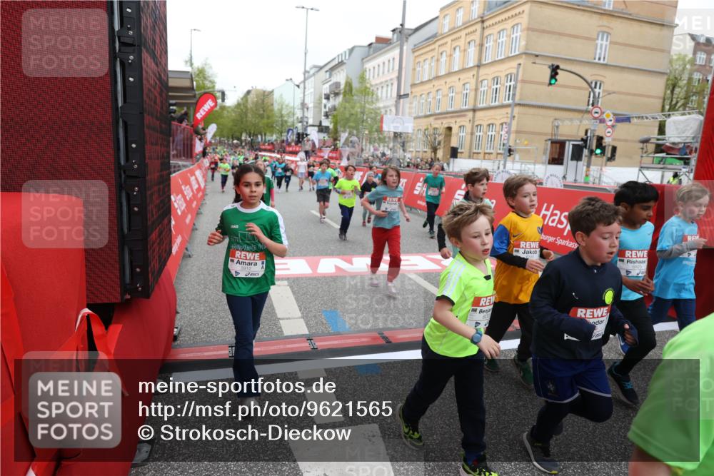 25.04.2026 - Das Zehntel Strokosch-Dieckow http://msf.ph/oto/9621565 25.04.2026 11:00:11 Ziel 5182, 5187, 5193, 5339, 5510, 5525, 5817, 5858, 5912, 5916, 6005, 6029, 6047, 6063, 6554, 6585, 6602, 6605, 6824, 6825, 6911, 7219, 7289, 7421, 7593, 7611 meine-sportfotos.de