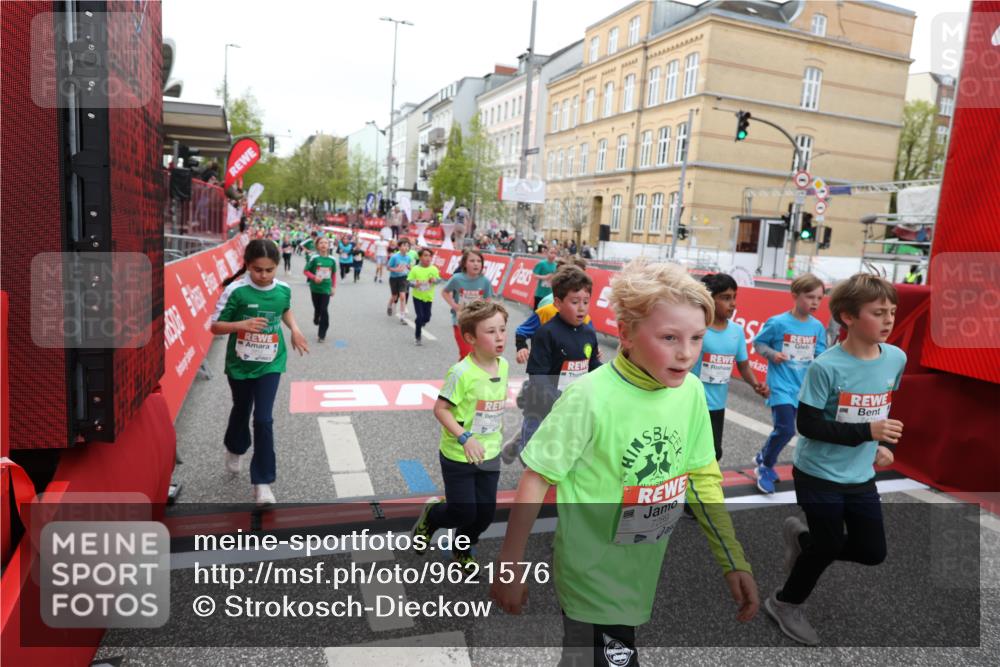 25.04.2026 - Das Zehntel Strokosch-Dieckow http://msf.ph/oto/9621576 25.04.2026 11:00:11 Ziel 5182, 5187, 5193, 5339, 5510, 5525, 5817, 5858, 5912, 5916, 6005, 6029, 6047, 6063, 6554, 6585, 6602, 6605, 6824, 6825, 6911, 7219, 7289, 7421, 7593, 7611 meine-sportfotos.de