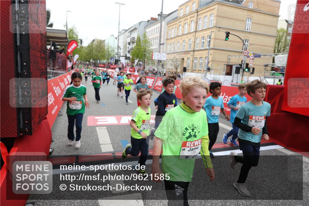 25.04.2026 - Das Zehntel Strokosch-Dieckow http://msf.ph/oto/9621585 25.04.2026 11:00:11 Ziel 5182, 5187, 5193, 5339, 5510, 5525, 5817, 5858, 5912, 5916, 6005, 6029, 6047, 6063, 6554, 6585, 6602, 6605, 6824, 6825, 6911, 7219, 7289, 7421, 7593, 7611 meine-sportfotos.de