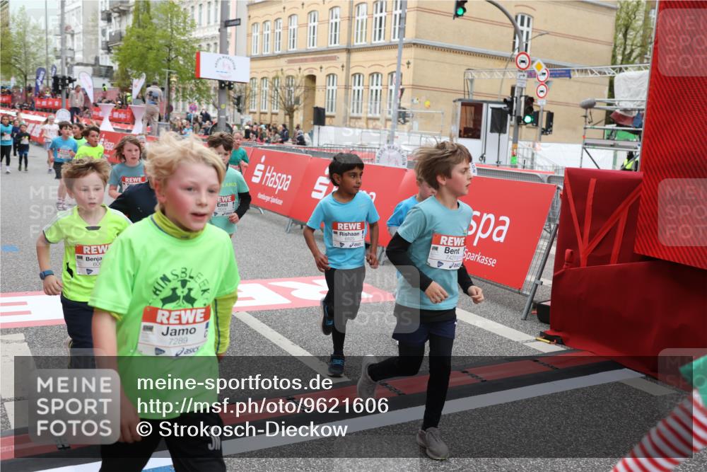 25.04.2026 - Das Zehntel Strokosch-Dieckow http://msf.ph/oto/9621606 25.04.2026 11:00:11 Ziel 5182, 5187, 5193, 5339, 5510, 5525, 5817, 5858, 5912, 5916, 6005, 6029, 6047, 6063, 6554, 6585, 6602, 6605, 6824, 6825, 6911, 7219, 7289, 7421, 7593, 7611 meine-sportfotos.de