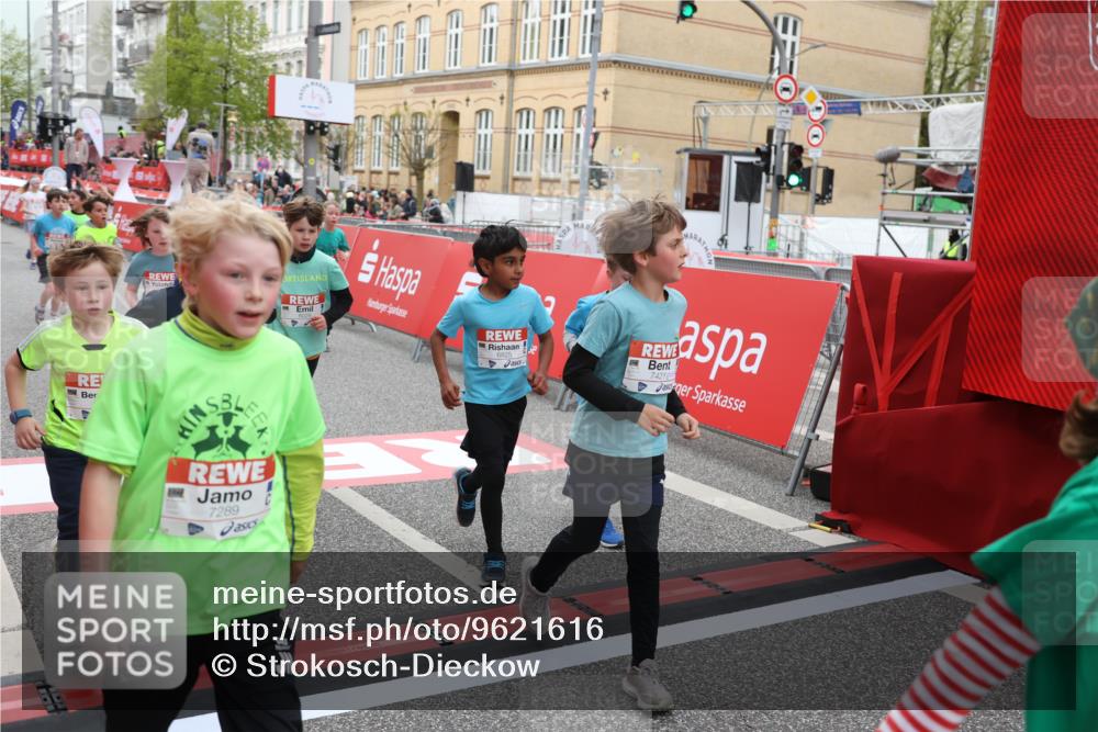 25.04.2026 - Das Zehntel Strokosch-Dieckow http://msf.ph/oto/9621616 25.04.2026 11:00:11 Ziel 5182, 5187, 5193, 5339, 5510, 5525, 5817, 5858, 5912, 5916, 6005, 6029, 6047, 6063, 6554, 6585, 6602, 6605, 6824, 6825, 6911, 7219, 7289, 7421, 7593, 7611 meine-sportfotos.de