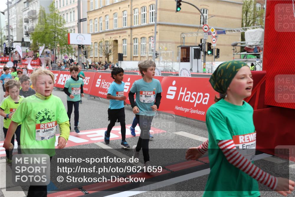 25.04.2026 - Das Zehntel Strokosch-Dieckow http://msf.ph/oto/9621659 25.04.2026 11:00:10 Ziel 5182, 5187, 5193, 5339, 5510, 5581, 5817, 5912, 5916, 6005, 6029, 6047, 6063, 6554, 6585, 6605, 6824, 6825, 6911, 7289, 7421, 7593, 7611, 7622, 7965 meine-sportfotos.de