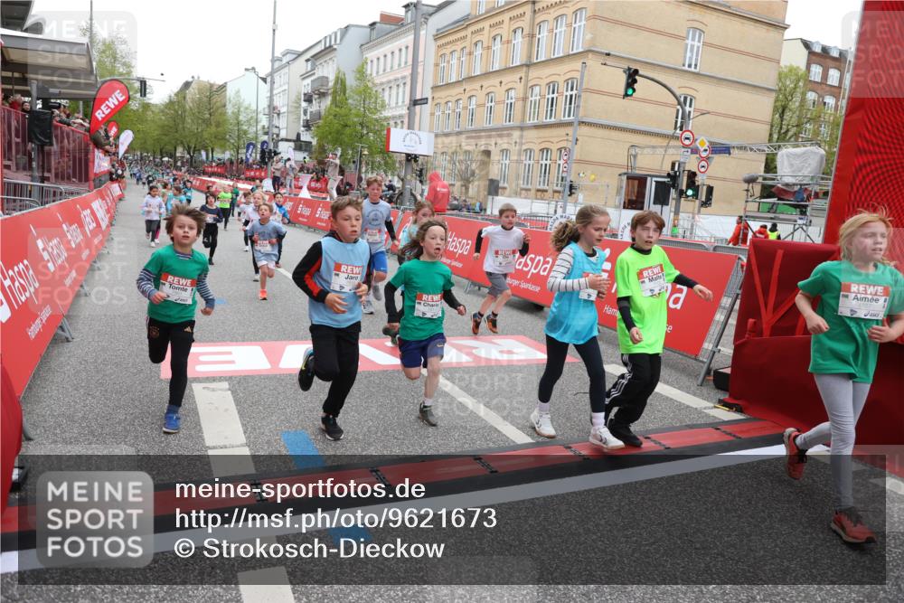 25.04.2026 - Das Zehntel Strokosch-Dieckow http://msf.ph/oto/9621673 25.04.2026 10:55:28 Ziel 5059, 5084, 5252, 5432, 5445, 5754, 5797, 6094, 6102, 6109, 6386, 6421, 6557, 6880, 7097, 7102, 7256, 7341, 7655, 7813, 7851, 8008 meine-sportfotos.de