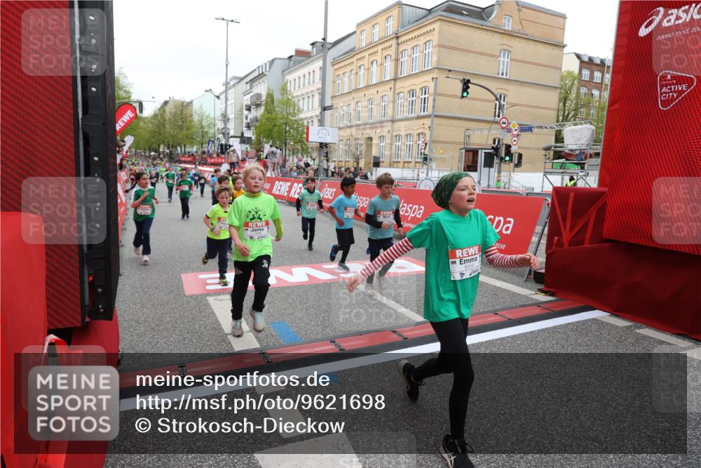 25.04.2026 - Das Zehntel Strokosch-Dieckow http://msf.ph/oto/9621698 25.04.2026 11:00:10 Ziel 5182, 5187, 5193, 5339, 5510, 5581, 5817, 5912, 5916, 6005, 6029, 6047, 6063, 6554, 6585, 6605, 6824, 6825, 6911, 7289, 7421, 7593, 7611, 7622, 7965 meine-sportfotos.de