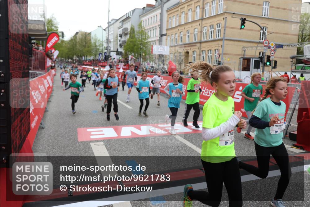25.04.2026 - Das Zehntel Strokosch-Dieckow http://msf.ph/oto/9621783 25.04.2026 10:55:28 Ziel 5059, 5084, 5252, 5432, 5445, 5754, 5797, 6094, 6102, 6109, 6386, 6421, 6557, 6880, 7097, 7102, 7256, 7341, 7655, 7813, 7851, 8008 meine-sportfotos.de