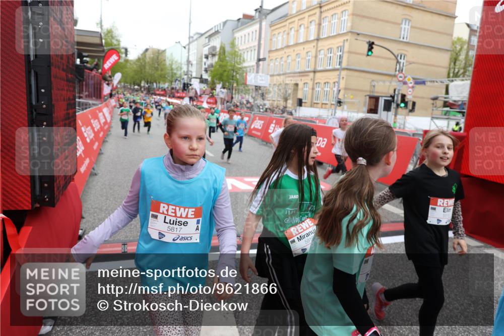 25.04.2026 - Das Zehntel Strokosch-Dieckow http://msf.ph/oto/9621866 25.04.2026 11:00:08 Ziel 5182, 5187, 5193, 5296, 5339, 5418, 5459, 5510, 5581, 5704, 5817, 5916, 6005, 6047, 6063, 6554, 6824, 6825, 6911, 7147, 7289, 7421, 7593, 7622, 7663, 7794, 7965 meine-sportfotos.de