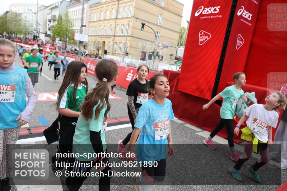 25.04.2026 - Das Zehntel Strokosch-Dieckow http://msf.ph/oto/9621890 25.04.2026 11:00:08 Ziel 5182, 5187, 5193, 5296, 5339, 5418, 5459, 5510, 5581, 5704, 5817, 5916, 6005, 6047, 6063, 6554, 6824, 6825, 6911, 7147, 7289, 7421, 7593, 7622, 7663, 7794, 7965 meine-sportfotos.de