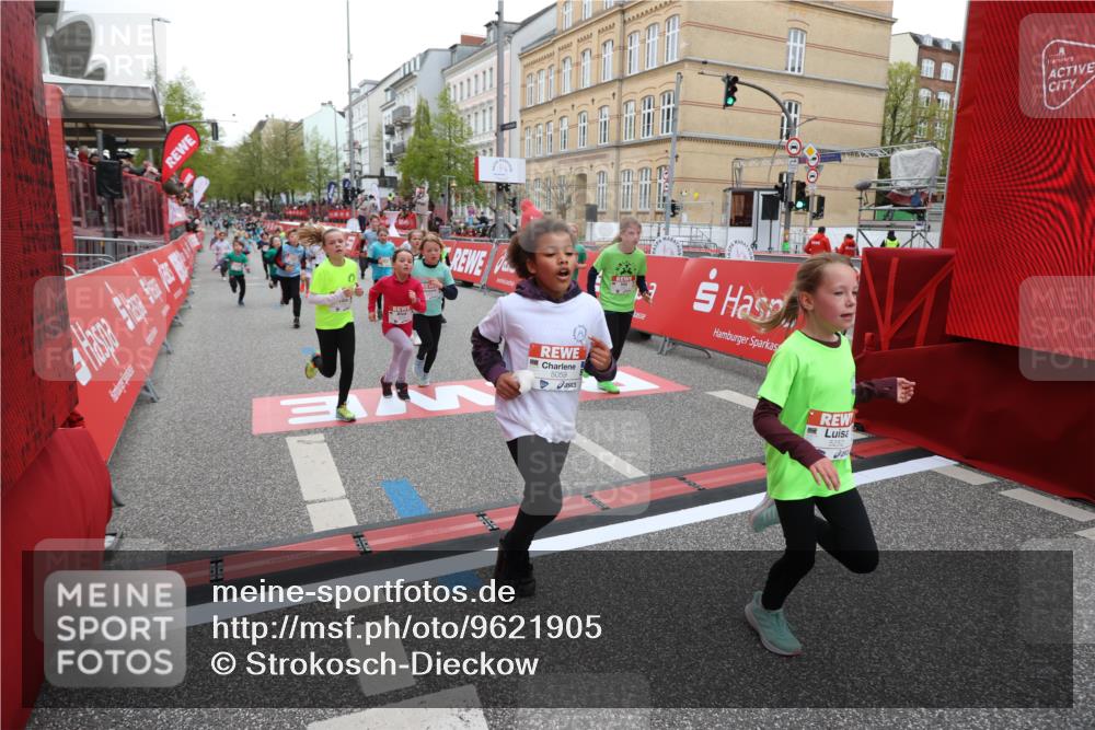 25.04.2026 - Das Zehntel Strokosch-Dieckow http://msf.ph/oto/9621905 25.04.2026 10:55:26 Ziel 5059, 5252, 5421, 5432, 5445, 5754, 6094, 6102, 6107, 6109, 6557, 6880, 7097, 7102, 7256, 7341, 7655, 7813, 7851, 7905, 8008 meine-sportfotos.de