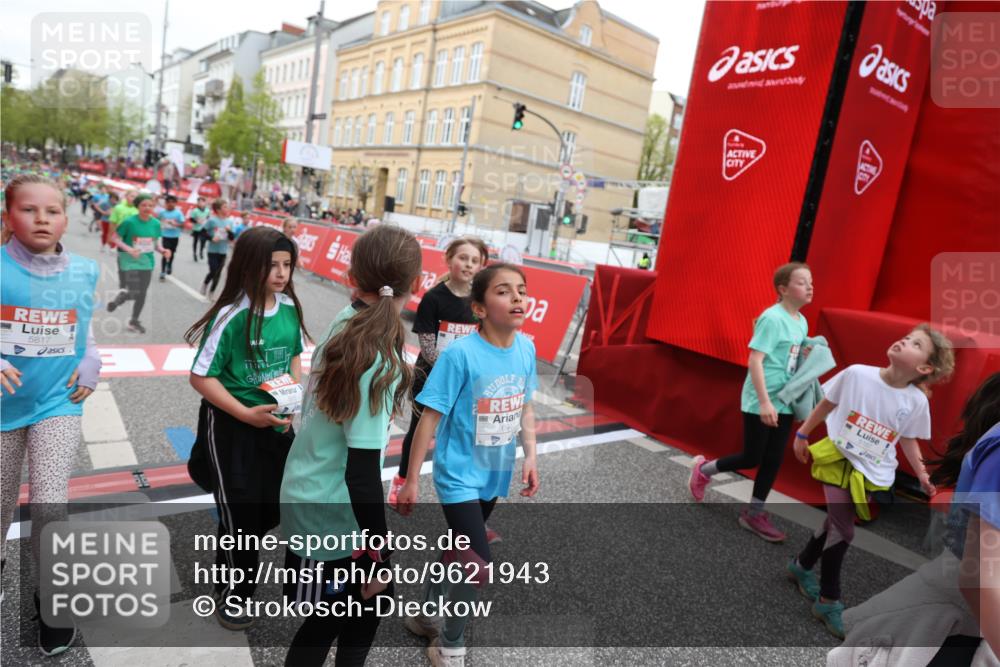 25.04.2026 - Das Zehntel Strokosch-Dieckow http://msf.ph/oto/9621943 25.04.2026 11:00:07 Ziel 5182, 5187, 5193, 5296, 5339, 5418, 5459, 5510, 5581, 5704, 5817, 5866, 5916, 6047, 6063, 6258, 6554, 6911, 7147, 7289, 7593, 7622, 7663, 7780, 7794, 7965 meine-sportfotos.de