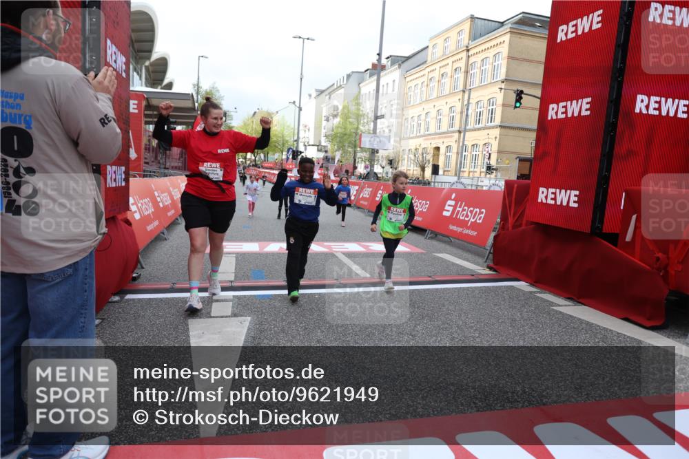 25.04.2026 - Das Zehntel Strokosch-Dieckow http://msf.ph/oto/9621949 25.04.2026 09:14:18 Ziel 2096, 2109, 3269, 3440, 3475 meine-sportfotos.de