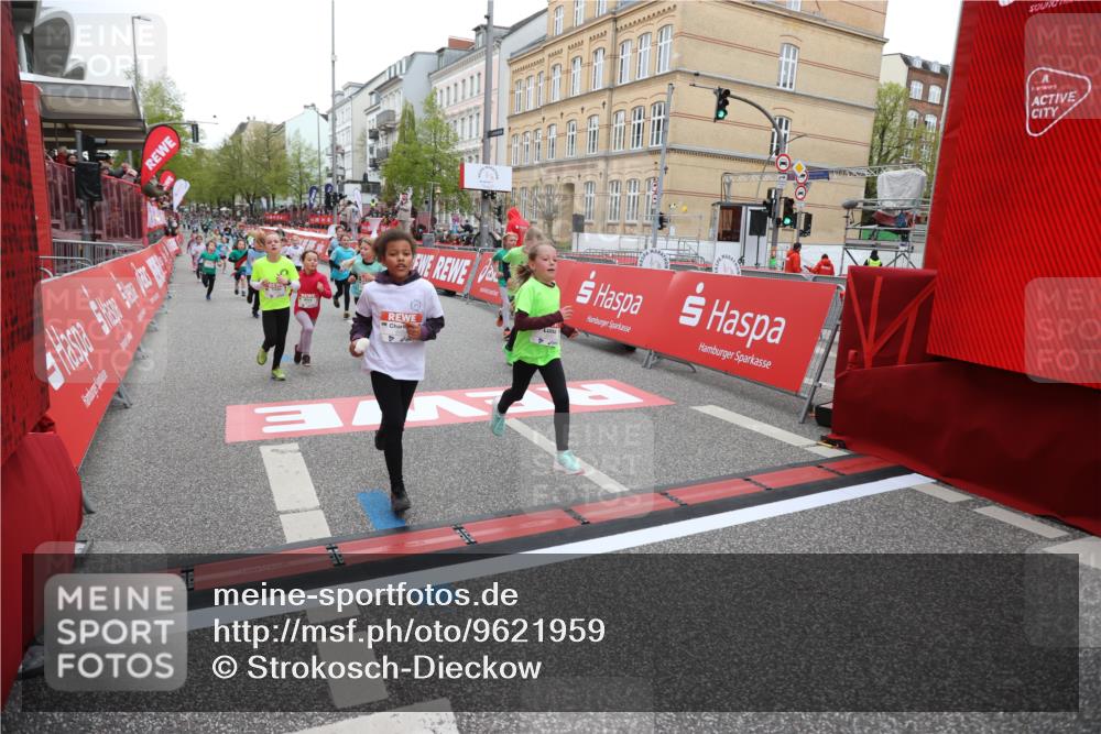 25.04.2026 - Das Zehntel Strokosch-Dieckow http://msf.ph/oto/9621959 25.04.2026 10:55:26 Ziel 5059, 5252, 5421, 5432, 5445, 5754, 6094, 6102, 6107, 6109, 6557, 6880, 7097, 7102, 7256, 7341, 7655, 7813, 7851, 7905, 8008 meine-sportfotos.de