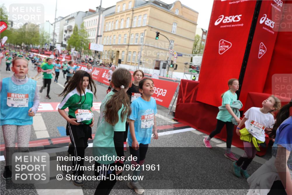 25.04.2026 - Das Zehntel Strokosch-Dieckow http://msf.ph/oto/9621961 25.04.2026 11:00:07 Ziel 5182, 5187, 5193, 5296, 5339, 5418, 5459, 5510, 5581, 5704, 5817, 5866, 5916, 6047, 6063, 6258, 6554, 6911, 7147, 7289, 7593, 7622, 7663, 7780, 7794, 7965 meine-sportfotos.de