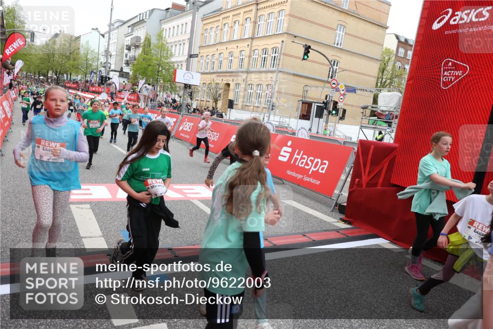 25.04.2026 - Das Zehntel Strokosch-Dieckow http://msf.ph/oto/9622003 25.04.2026 11:00:07 Ziel 5182, 5187, 5193, 5296, 5339, 5418, 5459, 5510, 5581, 5704, 5817, 5866, 5916, 6047, 6063, 6258, 6554, 6911, 7147, 7289, 7593, 7622, 7663, 7780, 7794, 7965 meine-sportfotos.de