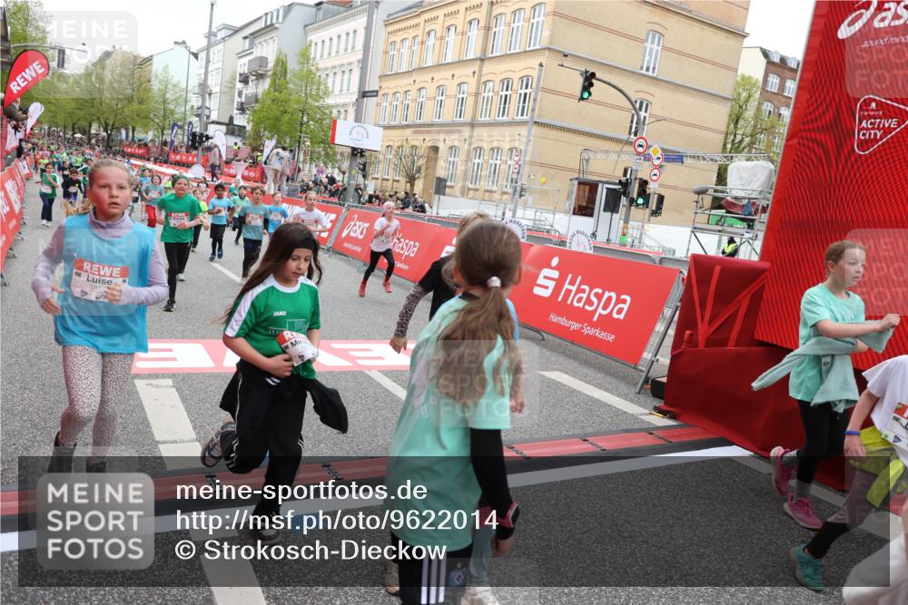 25.04.2026 - Das Zehntel Strokosch-Dieckow http://msf.ph/oto/9622014 25.04.2026 11:00:07 Ziel 5182, 5187, 5193, 5296, 5339, 5418, 5459, 5510, 5581, 5704, 5817, 5866, 5916, 6047, 6063, 6258, 6554, 6911, 7147, 7289, 7593, 7622, 7663, 7780, 7794, 7965 meine-sportfotos.de