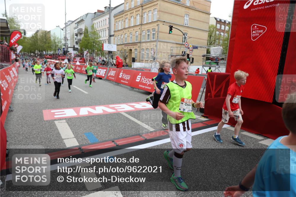 25.04.2026 - Das Zehntel Strokosch-Dieckow http://msf.ph/oto/9622021 25.04.2026 10:55:24 Ziel 5059, 5252, 5421, 5432, 5445, 5847, 6102, 6107, 6109, 6127, 6880, 7097, 7584, 7601, 7905 meine-sportfotos.de