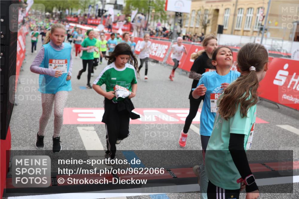 25.04.2026 - Das Zehntel Strokosch-Dieckow http://msf.ph/oto/9622066 25.04.2026 11:00:07 Ziel 5182, 5187, 5193, 5296, 5339, 5418, 5459, 5510, 5581, 5704, 5817, 5866, 5916, 6047, 6063, 6258, 6554, 6911, 7147, 7289, 7593, 7622, 7663, 7780, 7794, 7965 meine-sportfotos.de
