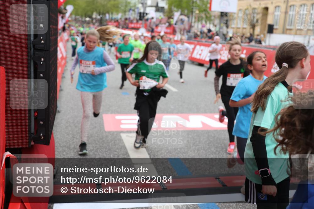 25.04.2026 - Das Zehntel Strokosch-Dieckow http://msf.ph/oto/9622084 25.04.2026 11:00:06 Ziel 5178, 5182, 5187, 5193, 5296, 5339, 5382, 5418, 5459, 5510, 5581, 5704, 5817, 5866, 5916, 6047, 6063, 6258, 6911, 7147, 7593, 7622, 7663, 7780, 7794, 7965 meine-sportfotos.de