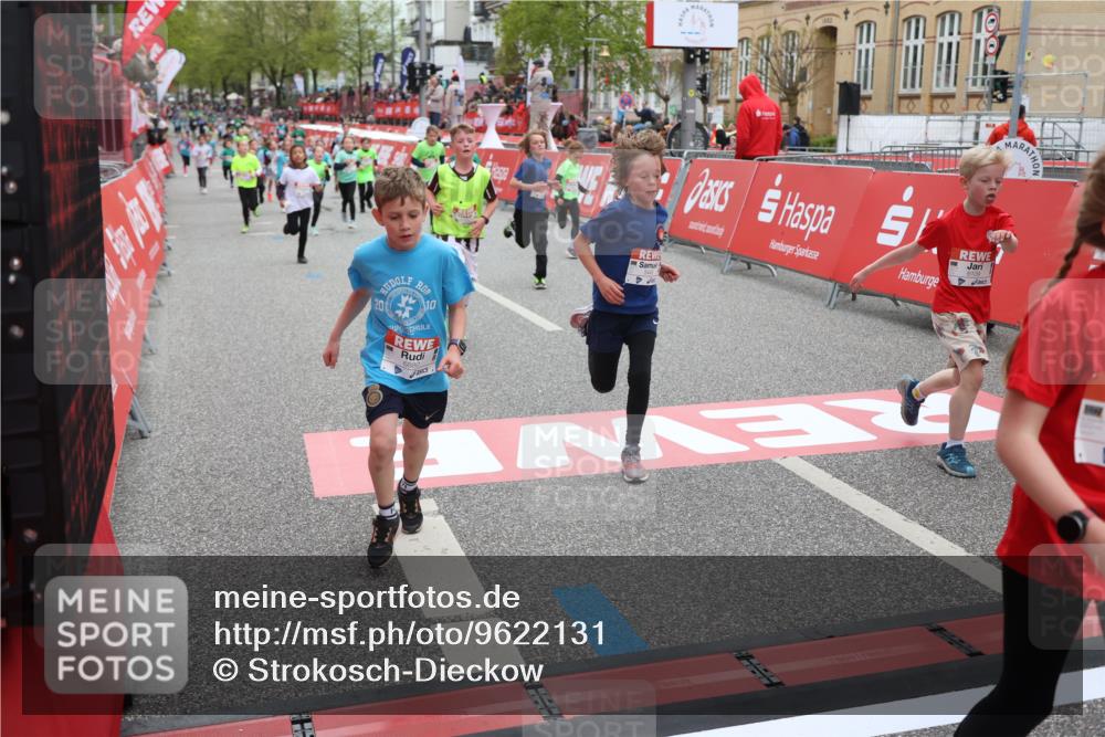 25.04.2026 - Das Zehntel Strokosch-Dieckow http://msf.ph/oto/9622131 25.04.2026 10:55:22 Ziel 5355, 5421, 5432, 5445, 5755, 5847, 6102, 6107, 6109, 6127, 6635, 6880, 7097, 7206, 7584, 7601, 7905 meine-sportfotos.de