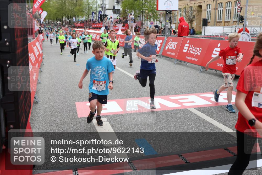 25.04.2026 - Das Zehntel Strokosch-Dieckow http://msf.ph/oto/9622143 25.04.2026 10:55:22 Ziel 5355, 5421, 5432, 5445, 5755, 5847, 6102, 6107, 6109, 6127, 6635, 6880, 7097, 7206, 7584, 7601, 7905 meine-sportfotos.de