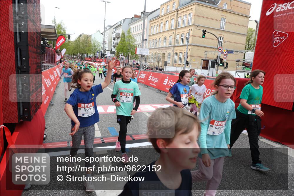 25.04.2026 - Das Zehntel Strokosch-Dieckow http://msf.ph/oto/9622152 25.04.2026 11:00:06 Ziel 5178, 5182, 5187, 5193, 5296, 5339, 5382, 5418, 5459, 5510, 5581, 5704, 5817, 5866, 5916, 6047, 6063, 6258, 6911, 7147, 7593, 7622, 7663, 7780, 7794, 7965 meine-sportfotos.de