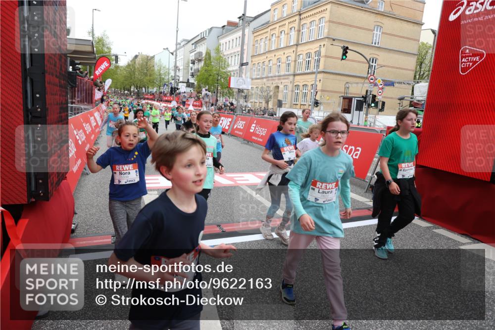 25.04.2026 - Das Zehntel Strokosch-Dieckow http://msf.ph/oto/9622163 25.04.2026 11:00:05 Ziel 5178, 5187, 5296, 5339, 5382, 5418, 5459, 5510, 5581, 5693, 5699, 5704, 5817, 5866, 5916, 6047, 6063, 6258, 6911, 7086, 7147, 7587, 7593, 7616, 7622, 7663, 7780, 7794, 7965 meine-sportfotos.de