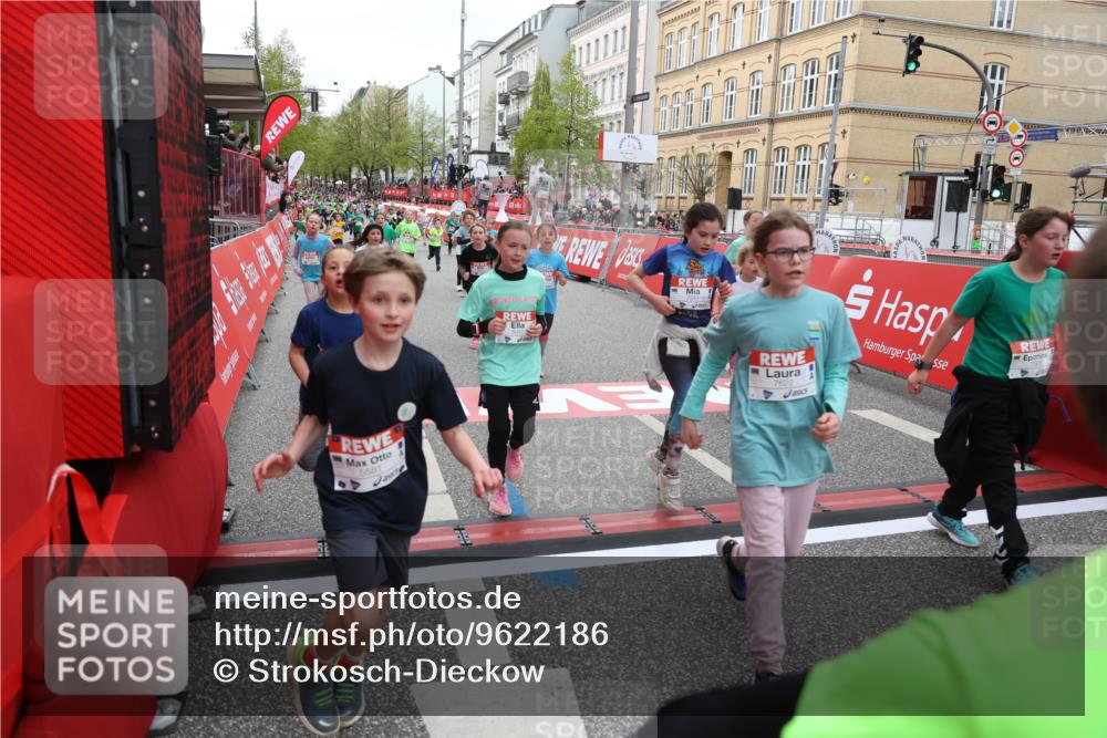 25.04.2026 - Das Zehntel Strokosch-Dieckow http://msf.ph/oto/9622186 25.04.2026 11:00:05 Ziel 5178, 5187, 5296, 5339, 5382, 5418, 5459, 5510, 5581, 5693, 5699, 5704, 5817, 5866, 5916, 6047, 6063, 6258, 6911, 7086, 7147, 7587, 7593, 7616, 7622, 7663, 7780, 7794, 7965 meine-sportfotos.de