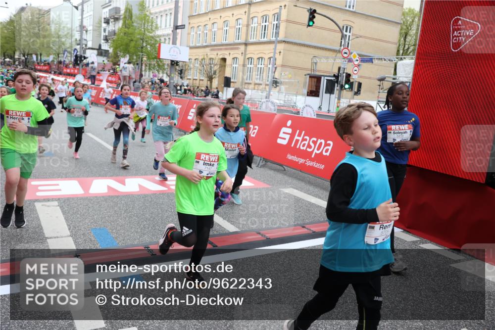 25.04.2026 - Das Zehntel Strokosch-Dieckow http://msf.ph/oto/9622343 25.04.2026 11:00:03 Ziel 5178, 5187, 5296, 5339, 5382, 5418, 5459, 5581, 5595, 5693, 5699, 5704, 5866, 5962, 6047, 6258, 7077, 7086, 7147, 7152, 7313, 7335, 7587, 7593, 7616, 7622, 7663, 7684, 7780, 7794, 7965 meine-sportfotos.de