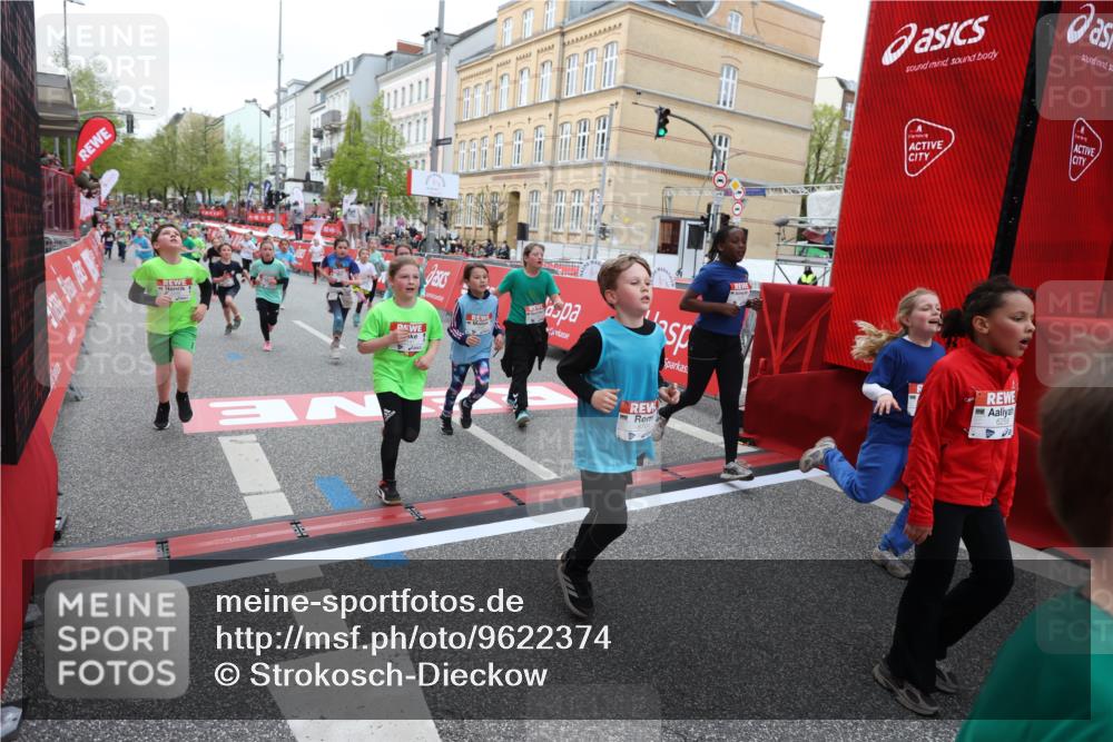 25.04.2026 - Das Zehntel Strokosch-Dieckow http://msf.ph/oto/9622374 25.04.2026 11:00:03 Ziel 5178, 5187, 5296, 5339, 5382, 5418, 5459, 5581, 5595, 5693, 5699, 5704, 5866, 5962, 6047, 6258, 7077, 7086, 7147, 7152, 7313, 7335, 7587, 7593, 7616, 7622, 7663, 7684, 7780, 7794, 7965 meine-sportfotos.de