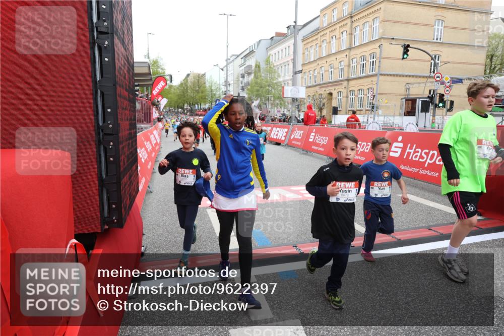 25.04.2026 - Das Zehntel Strokosch-Dieckow http://msf.ph/oto/9622397 25.04.2026 10:55:16 Ziel 5072, 5088, 5098, 5255, 5306, 5355, 5470, 5590, 5755, 5847, 6017, 6070, 6127, 6613, 6635, 6714, 6924, 6972, 7095, 7206, 7526 meine-sportfotos.de