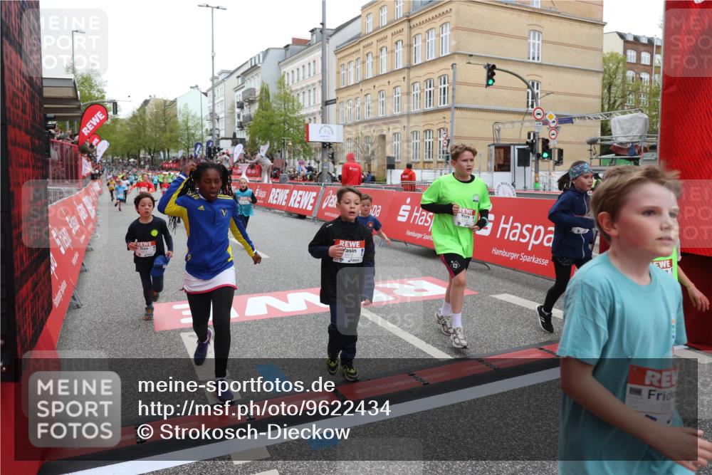 25.04.2026 - Das Zehntel Strokosch-Dieckow http://msf.ph/oto/9622434 25.04.2026 10:55:15 Ziel 5072, 5088, 5098, 5113, 5255, 5306, 5355, 5447, 5470, 5590, 5755, 5901, 5903, 6017, 6070, 6613, 6635, 6714, 6924, 6972, 7095, 7206, 7526 meine-sportfotos.de