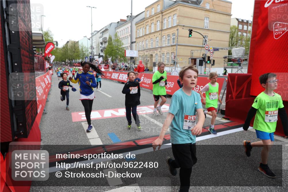 25.04.2026 - Das Zehntel Strokosch-Dieckow http://msf.ph/oto/9622480 25.04.2026 10:55:15 Ziel 5072, 5088, 5098, 5113, 5255, 5306, 5355, 5447, 5470, 5590, 5755, 5901, 5903, 6017, 6070, 6613, 6635, 6714, 6924, 6972, 7095, 7206, 7526 meine-sportfotos.de