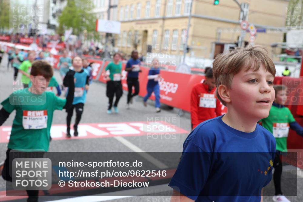 25.04.2026 - Das Zehntel Strokosch-Dieckow http://msf.ph/oto/9622546 25.04.2026 11:00:02 Ziel 5178, 5179, 5296, 5382, 5418, 5459, 5581, 5595, 5638, 5693, 5699, 5704, 5866, 5962, 6258, 7077, 7086, 7147, 7152, 7313, 7335, 7587, 7616, 7622, 7663, 7684, 7780, 7794, 7965 meine-sportfotos.de